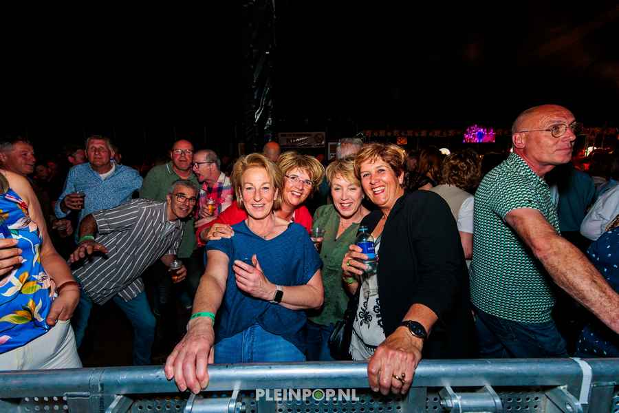 Publiek Bewerkt    (14)